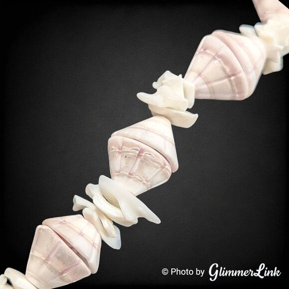 Vintage Chunky Cone & Chip Shell Natural Handmade Beaded 19" Necklace - Picture 6 of 11